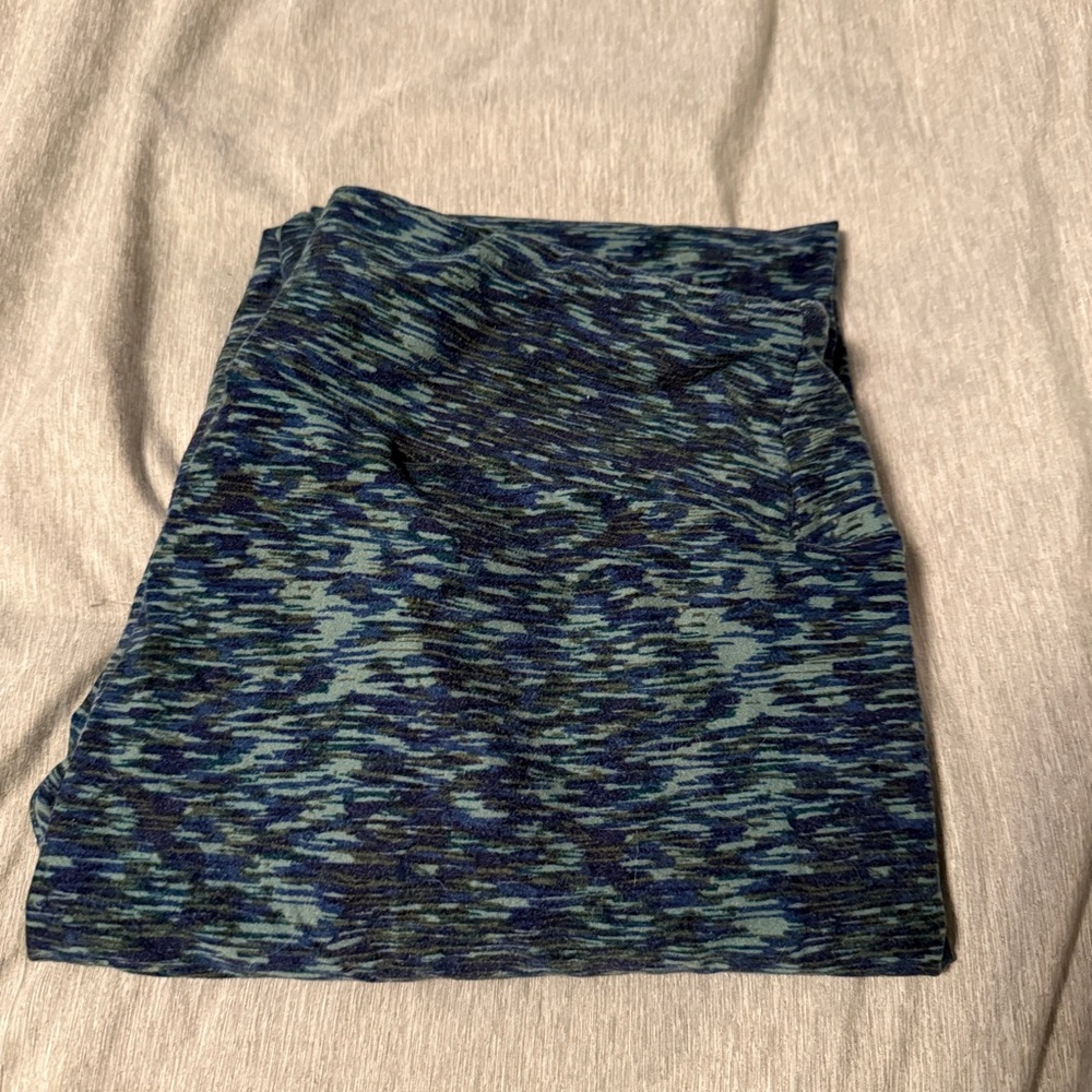 LuLaRoe Blue and Black Patterned Leggings